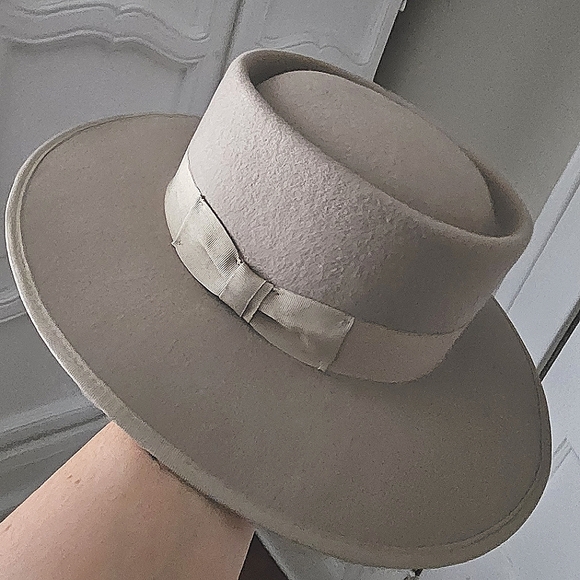 Luna Bloom Goldie Hat - Picture 5 of 11